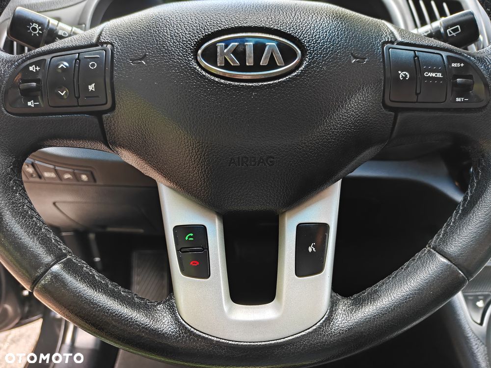 Kia Sportage 2.0 CRDI XL - 10