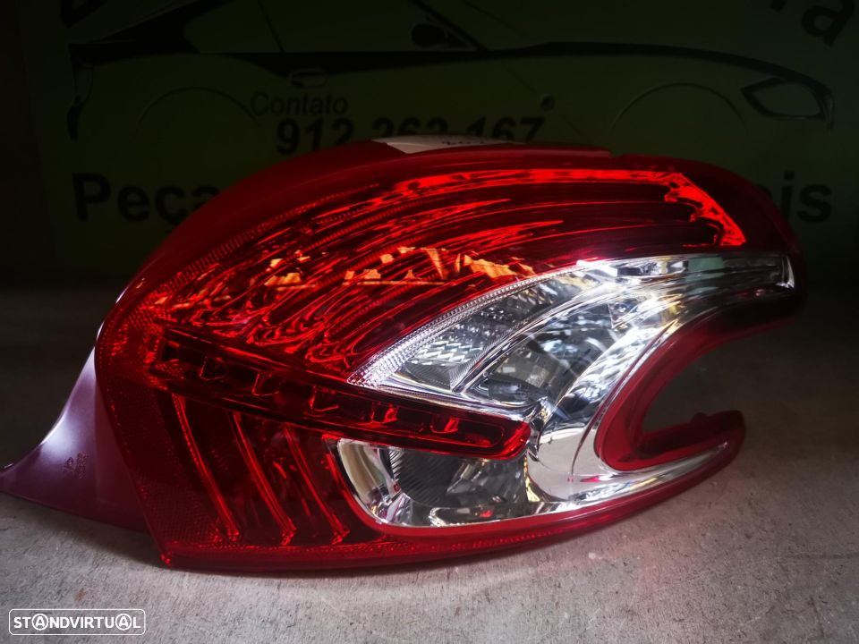 PEUGEOT 208 FAROLIM DIREITO - FT224 - 2