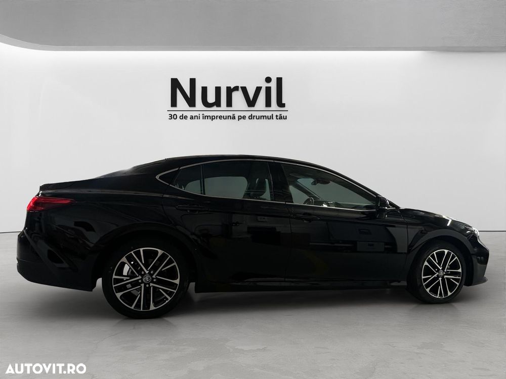 Toyota Camry 2.5 HEV Luxury - 7