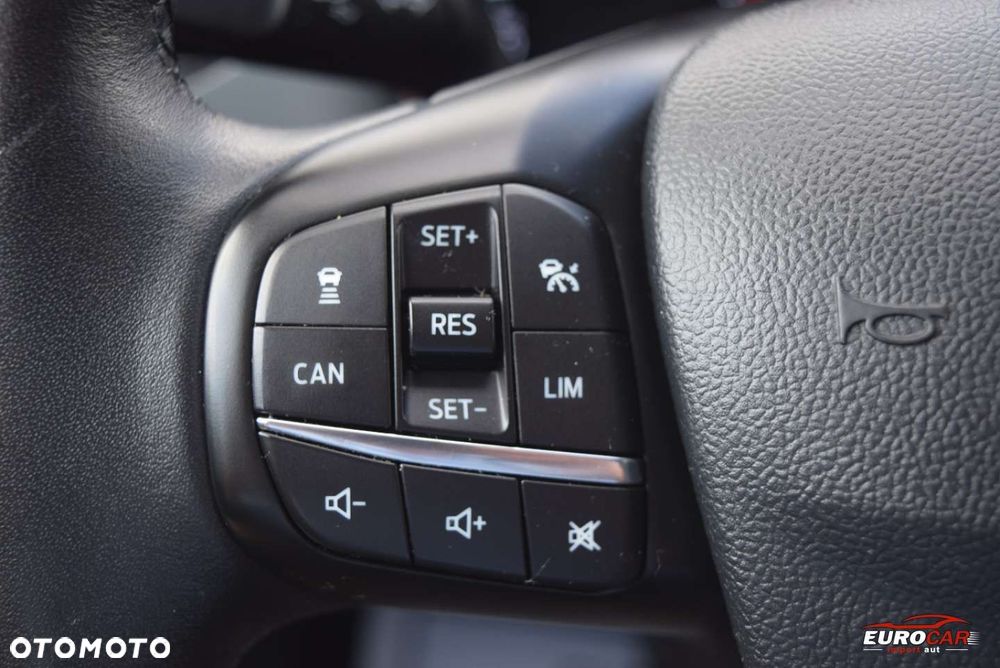 Ford Focus 1.0 EcoBoost Titanium Business - 21