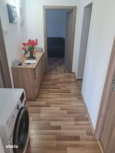 Apartament 3 camere,stradal ,mobilat utilat — fotografia 3