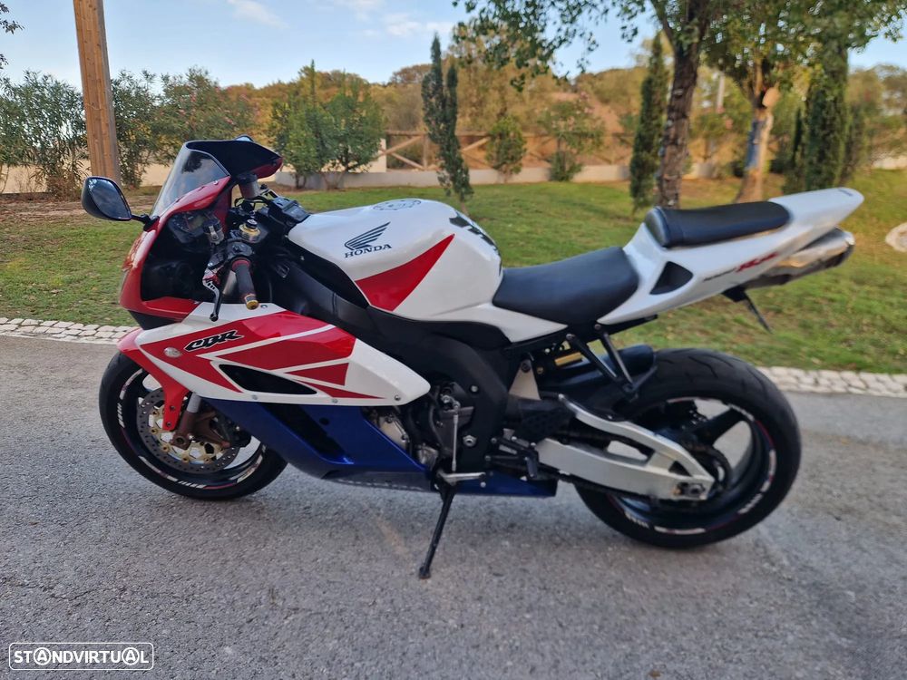 Honda CBR 1000RR  Possível Financiamento - 15