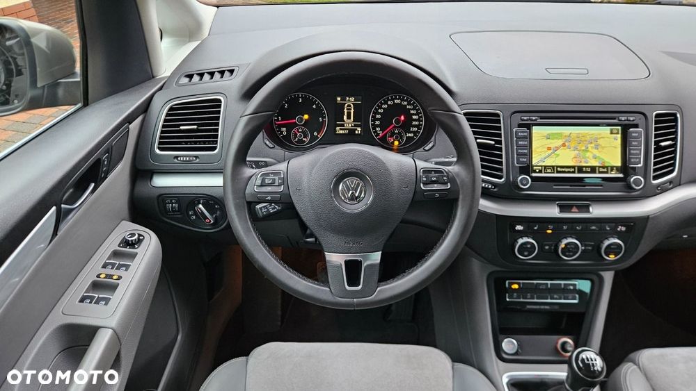 Volkswagen Sharan 2.0 TDI 4Mot Highline - 16