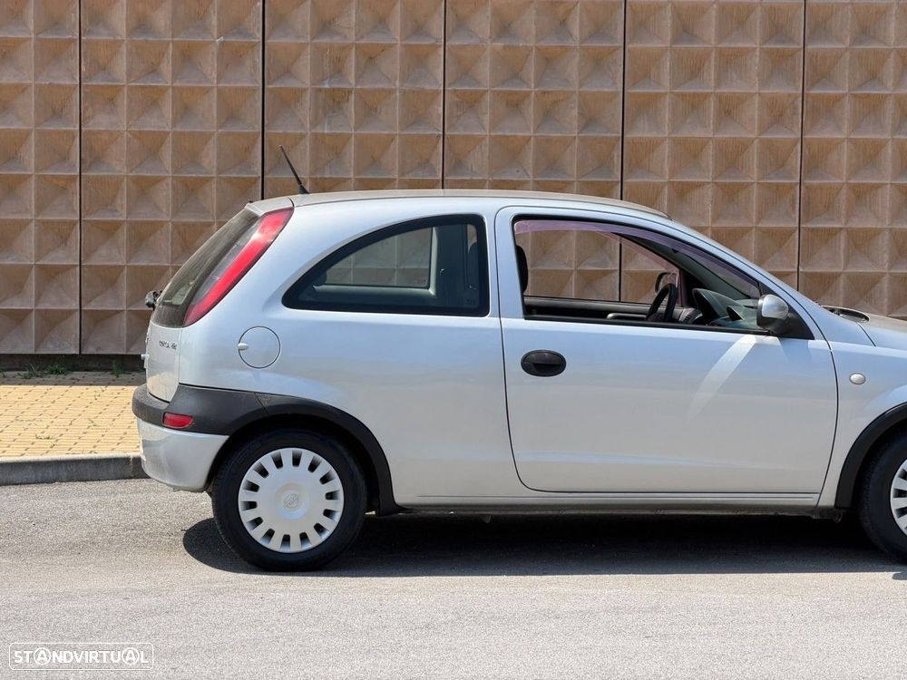 Opel Corsa 1.2 16V Confort - 12