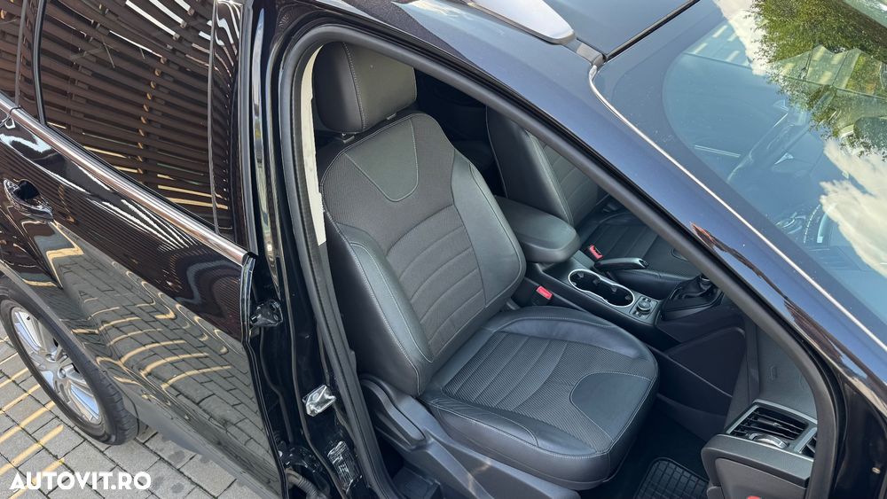 Ford Kuga 2.0 TDCi 4WD Powershift Titanium - 17