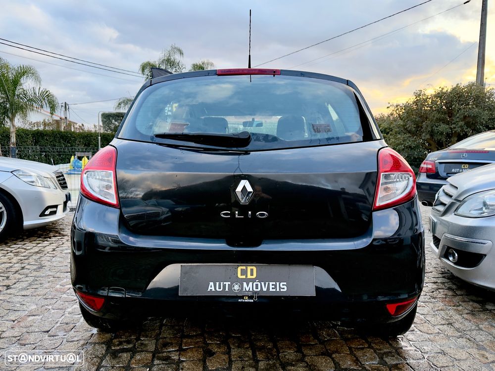 Renault Clio 1.2 16V Dynamique S - 19