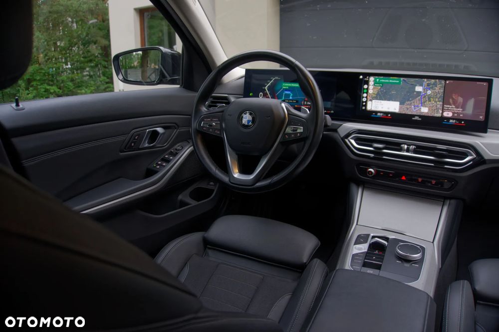 BMW Seria 3 318d - 14