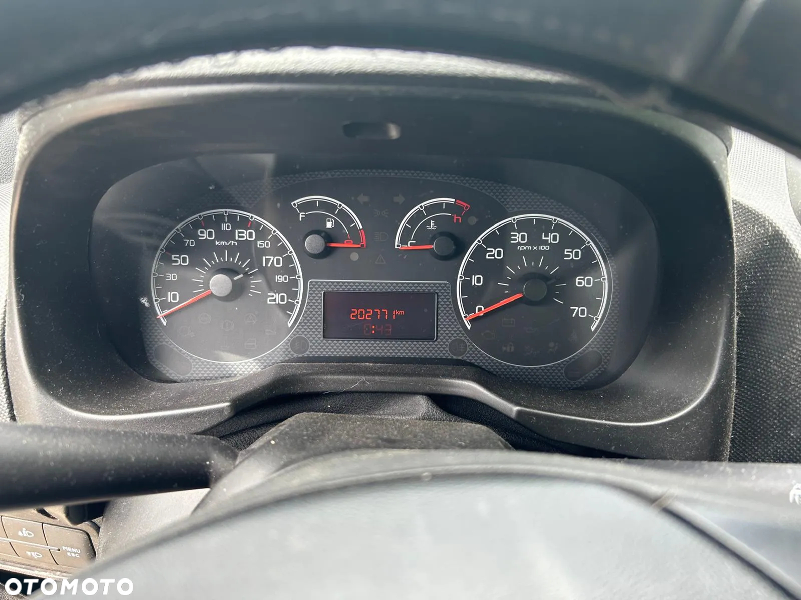 Fiat Qubo - 12