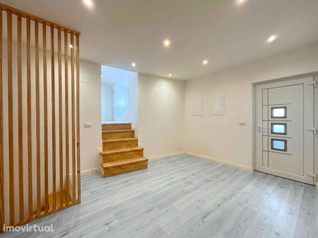 Moradia M3 com garagem em Santa Clara, Coimbra - Grande imagem: 3/15