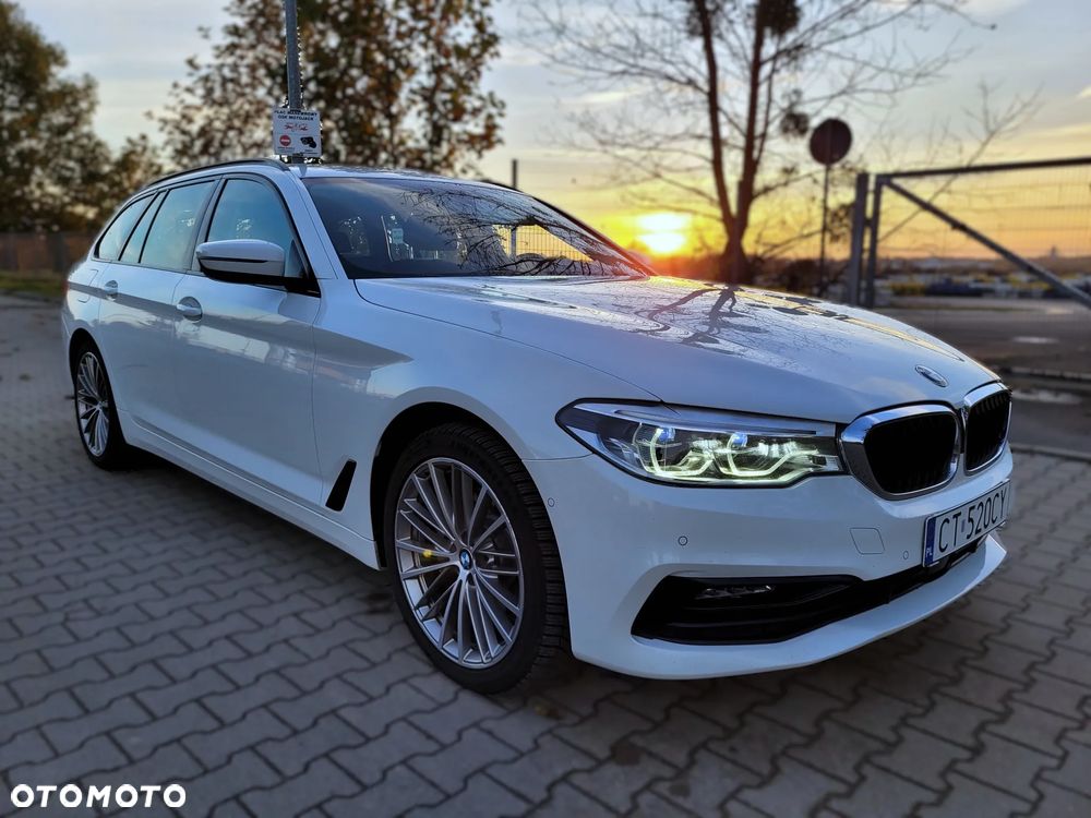 BMW Seria 5 520d Sport Line - 4