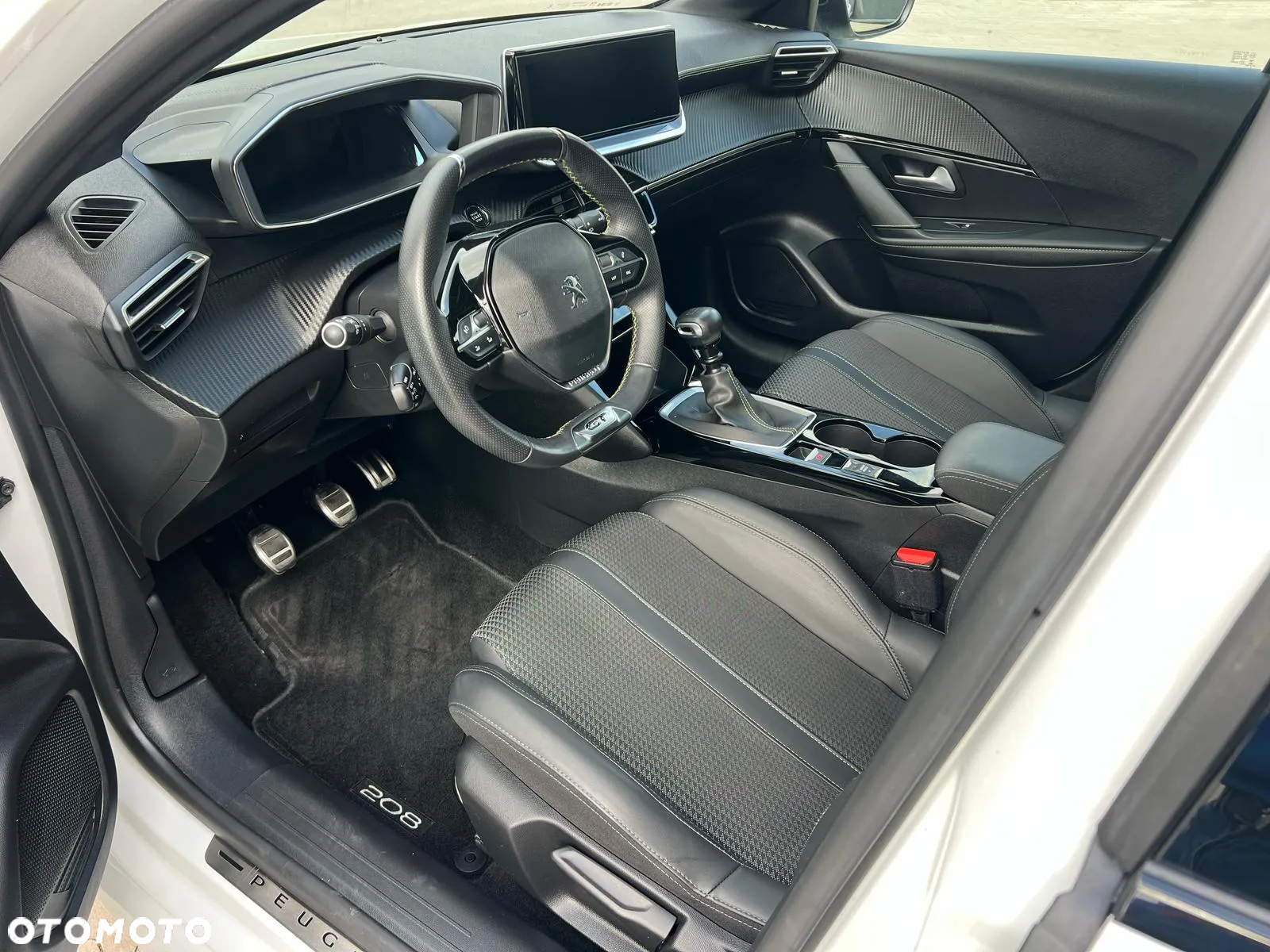Peugeot 208 1.2 PureTech GT S&S - 14