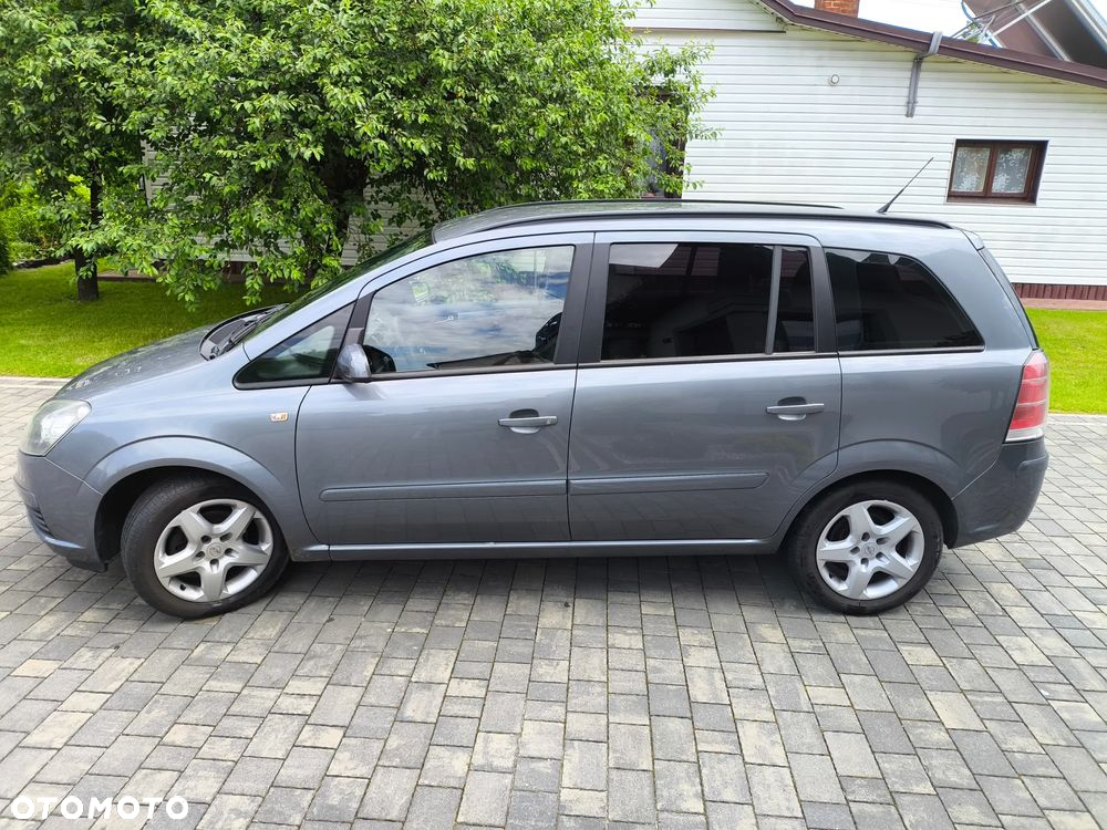 Opel Zafira 1.8 - 16