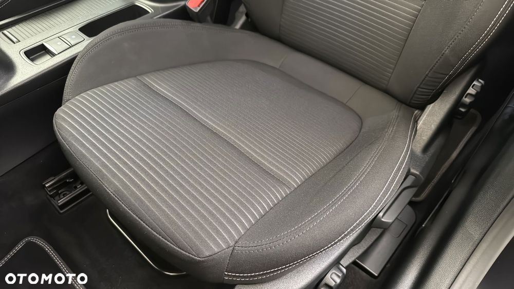 Ford Focus 1.0 EcoBoost mHEV Titanium X - 18