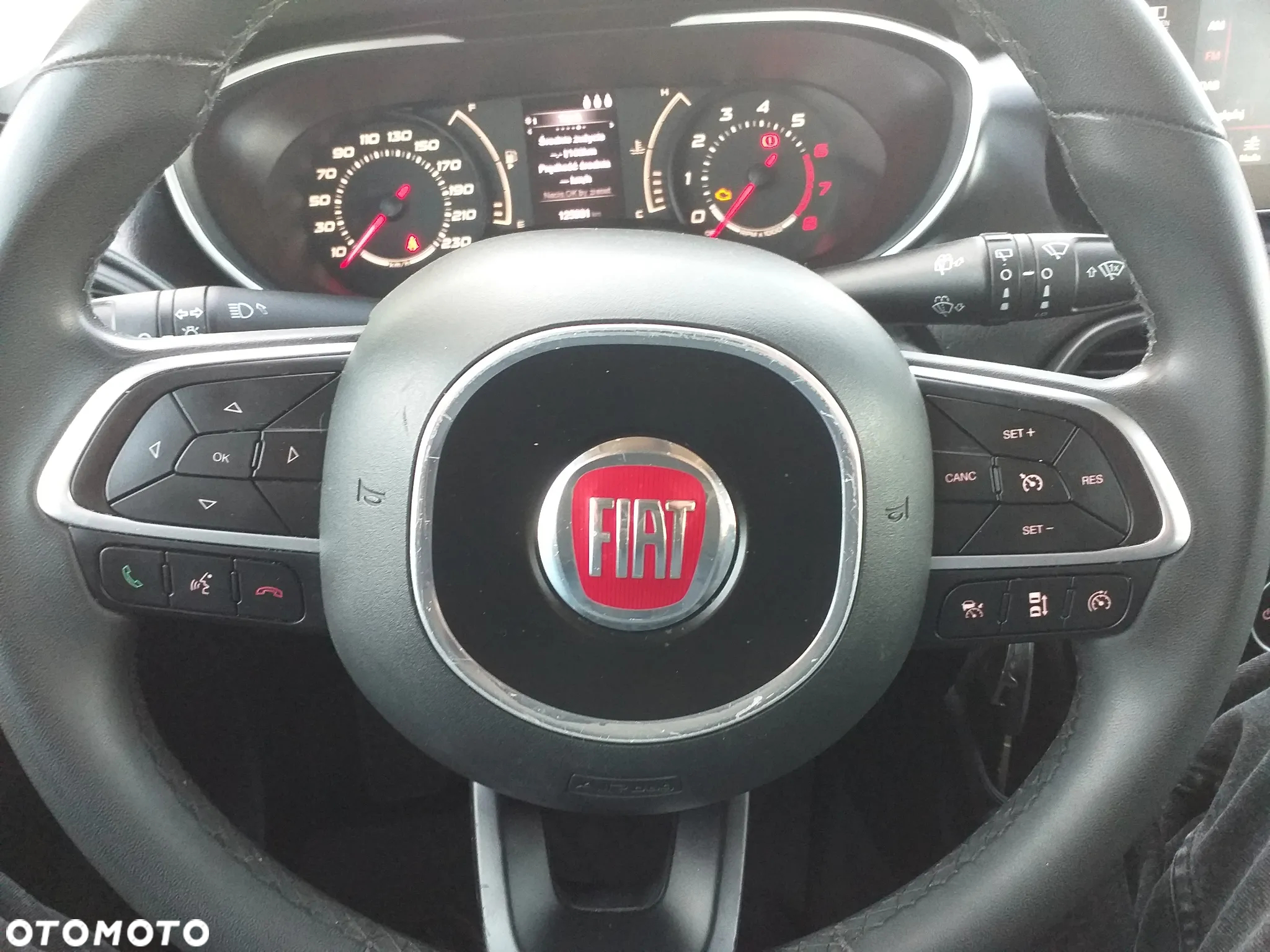 Fiat Tipo 1.4 T-Jet 16v Lounge - 13
