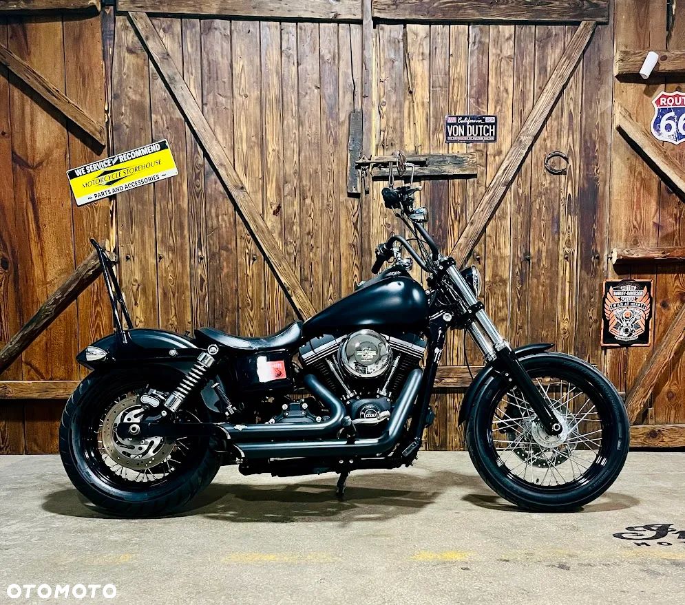 Harley-Davidson Dyna Street Bob - 1