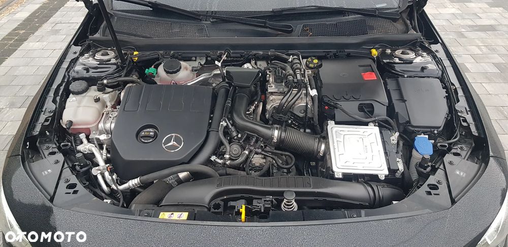 Mercedes-Benz CLA 250 e 8G-DCT AMG Line - 40