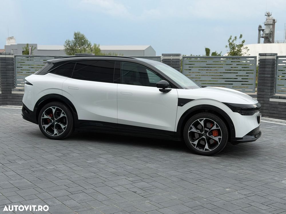 Zeekr 8X - 3