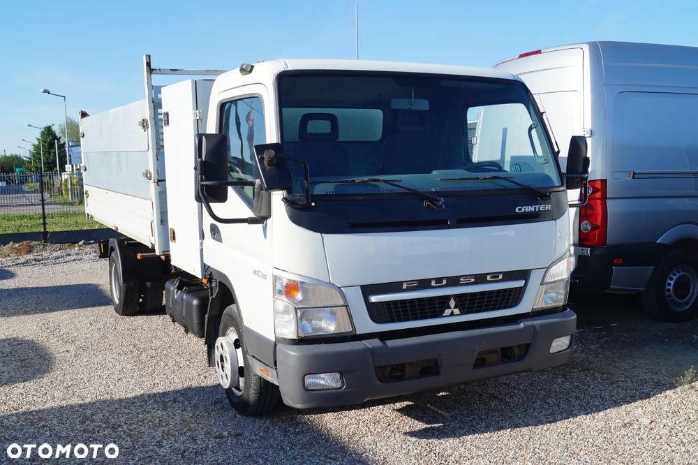 Mitsubishi CENTER FUSO - 18