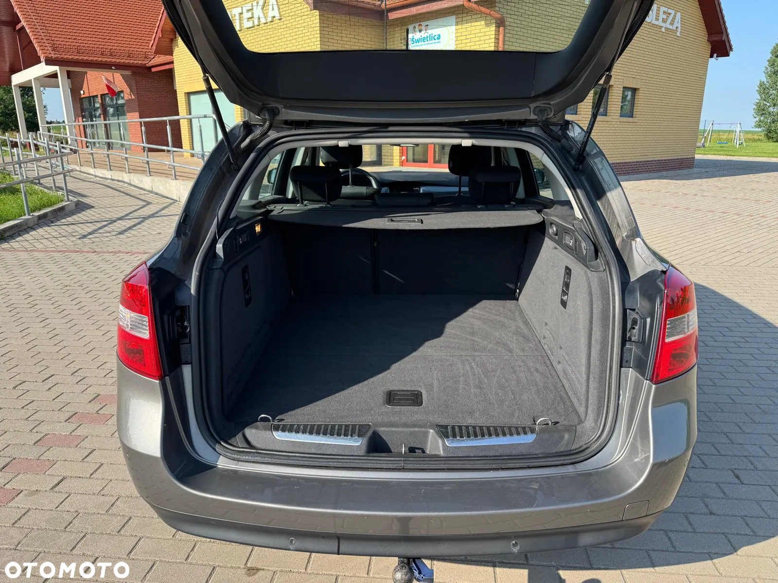 Renault Laguna Grandtour ENERGY dCi 130 FAP Start-Stop Limited - 8
