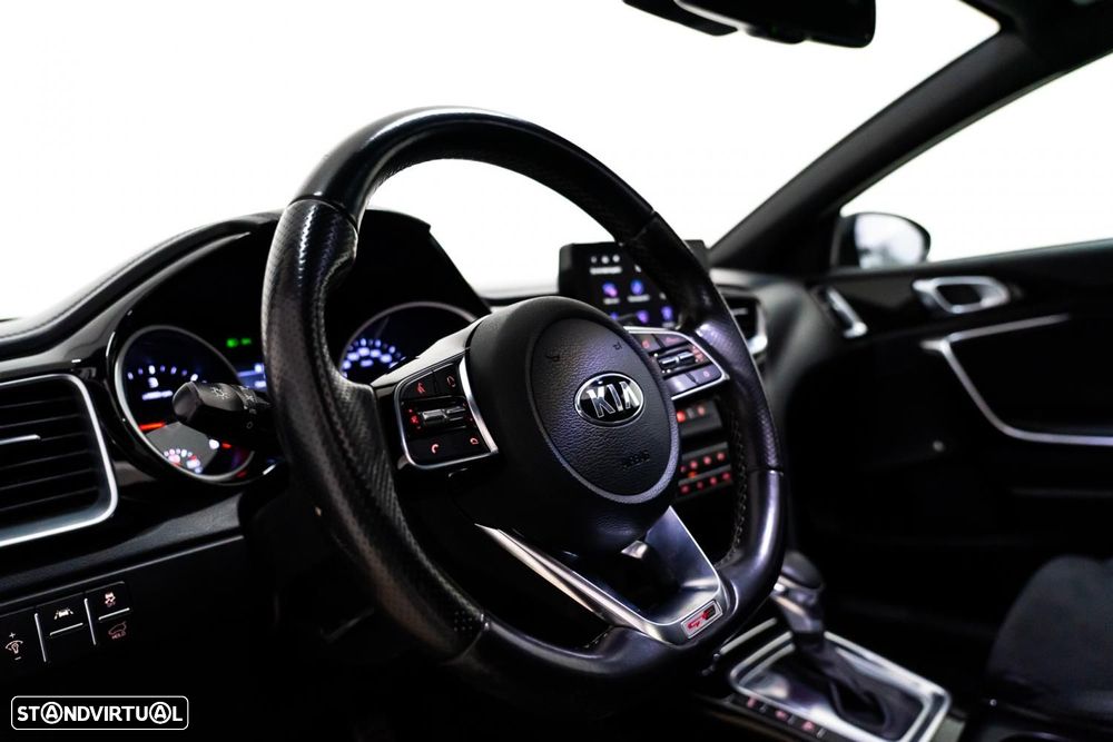 Kia ProCeed 1.6 CRDi GT Line 7DCT - 8