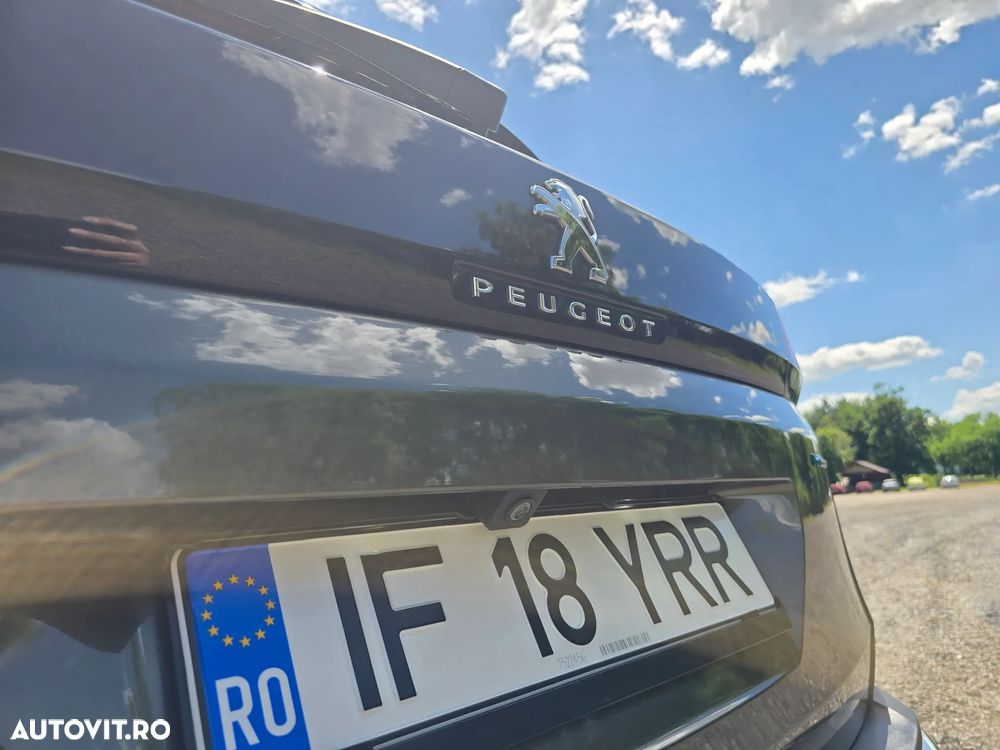Peugeot 3008 PHEV 300 EAT8 4X4 GT - 27