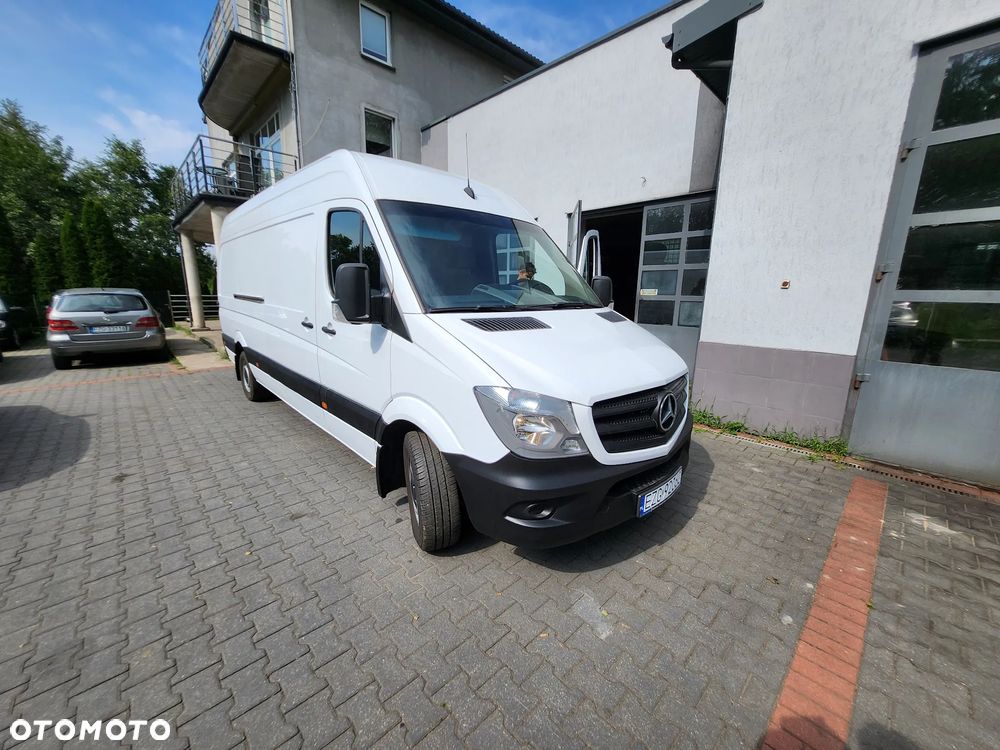 Mercedes-Benz Sprinter - 1
