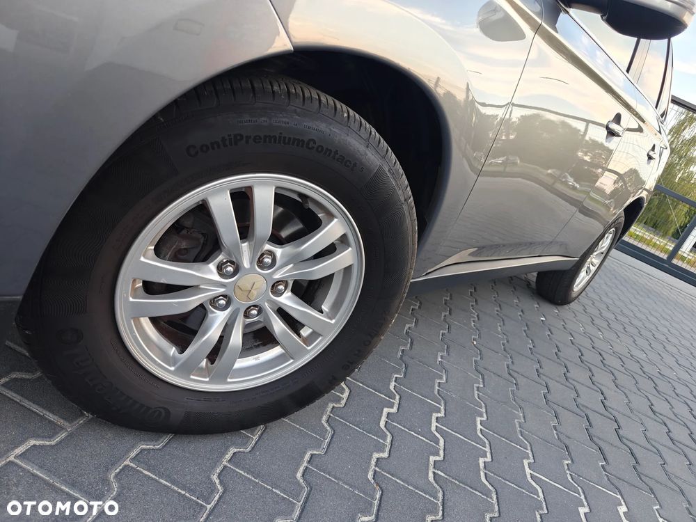 Mitsubishi Outlander 2.2 DI-D 2WD Invite - 12
