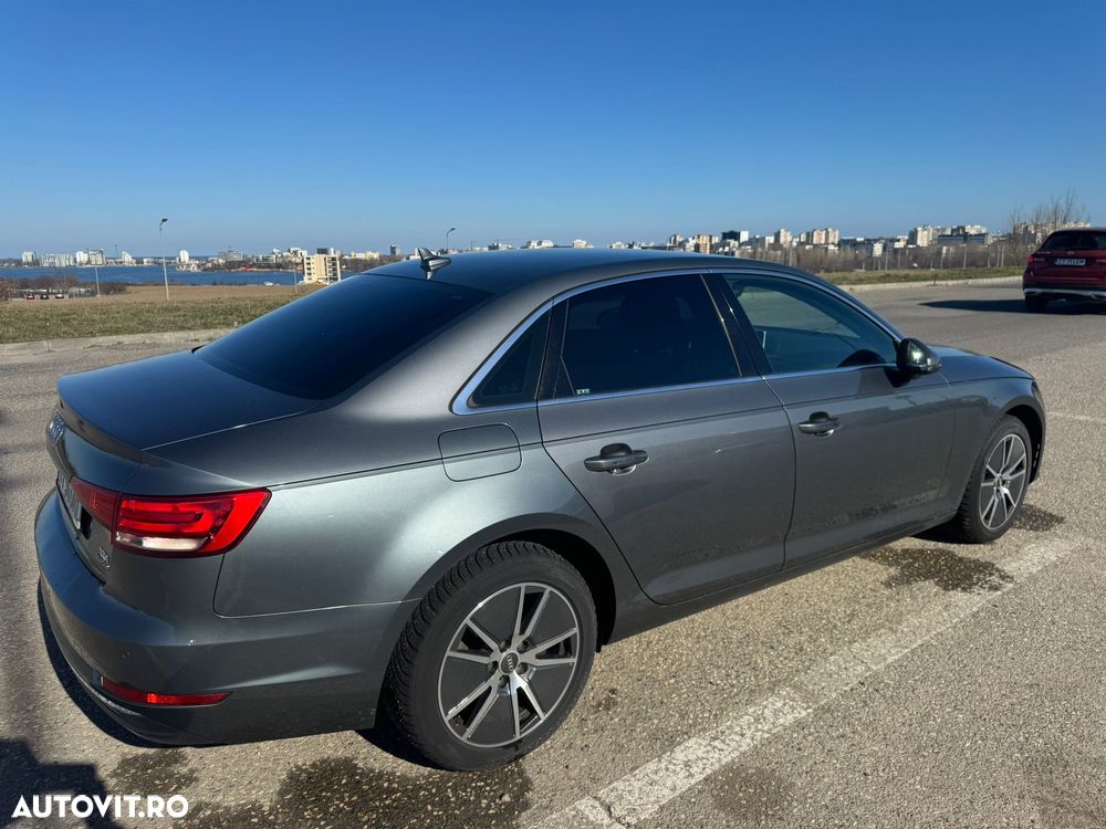 Audi A4 2.0 TDI S tronic quattro - 7