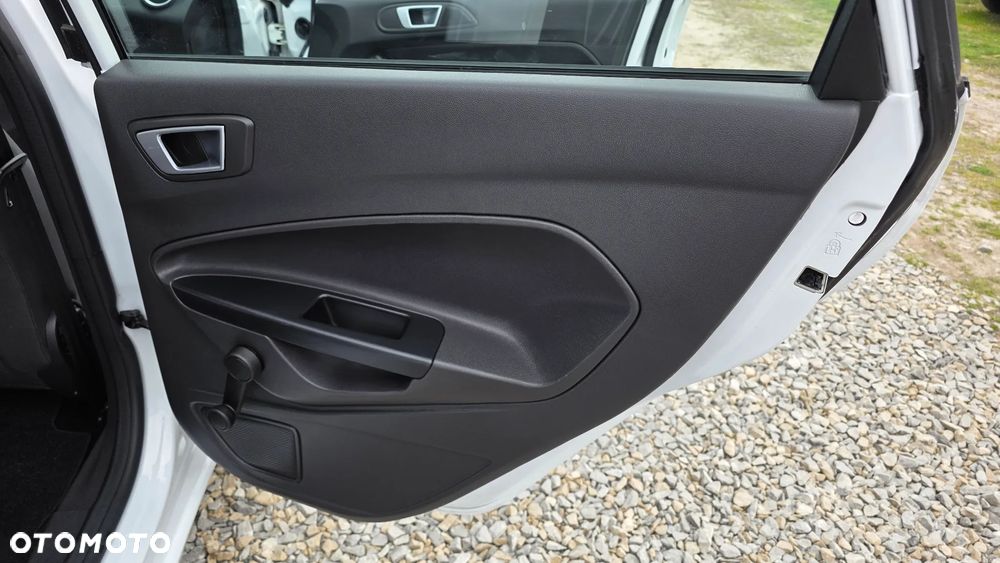 Ford Fiesta 1.25 SYNC Edition - 25