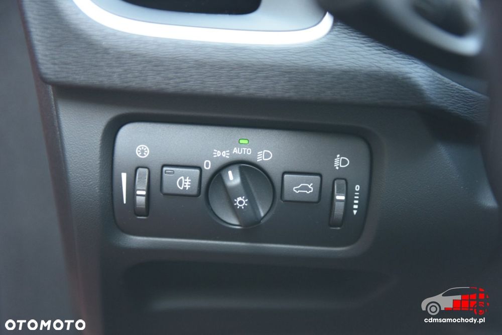 Volvo V40 - 34