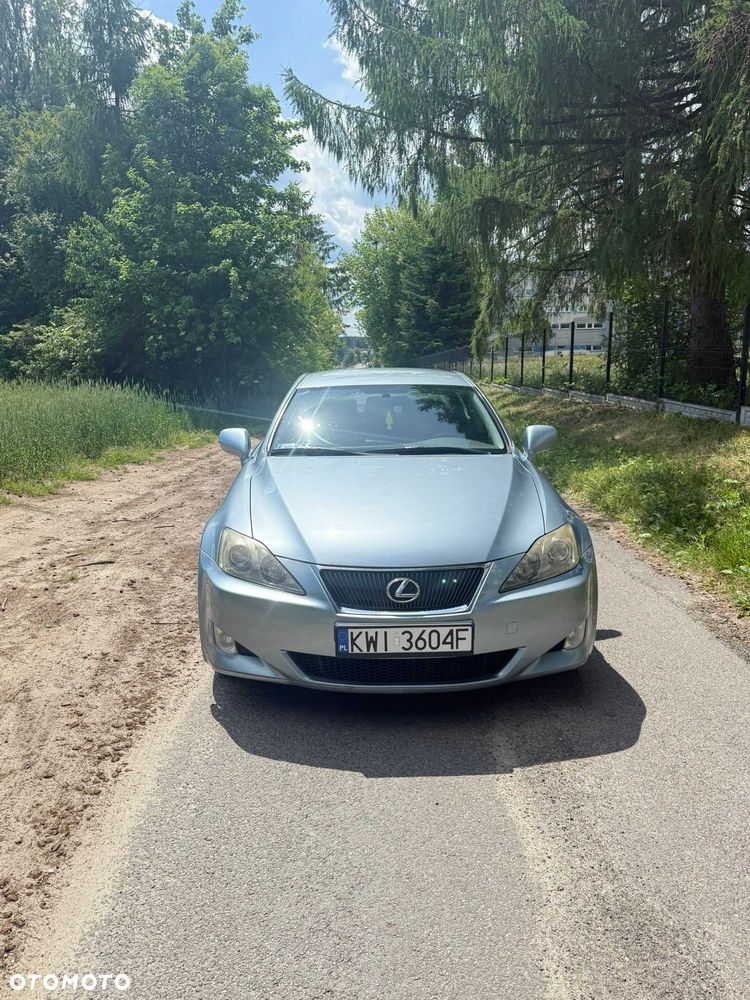Lexus IS - 5