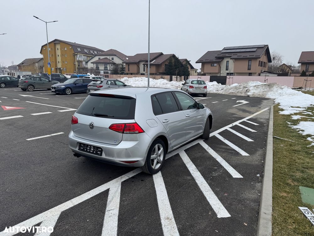 Volkswagen Golf 1.4 TSI DSG Style - 4