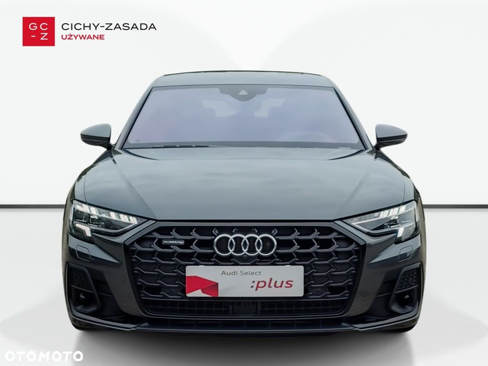 Audi A8 - 8