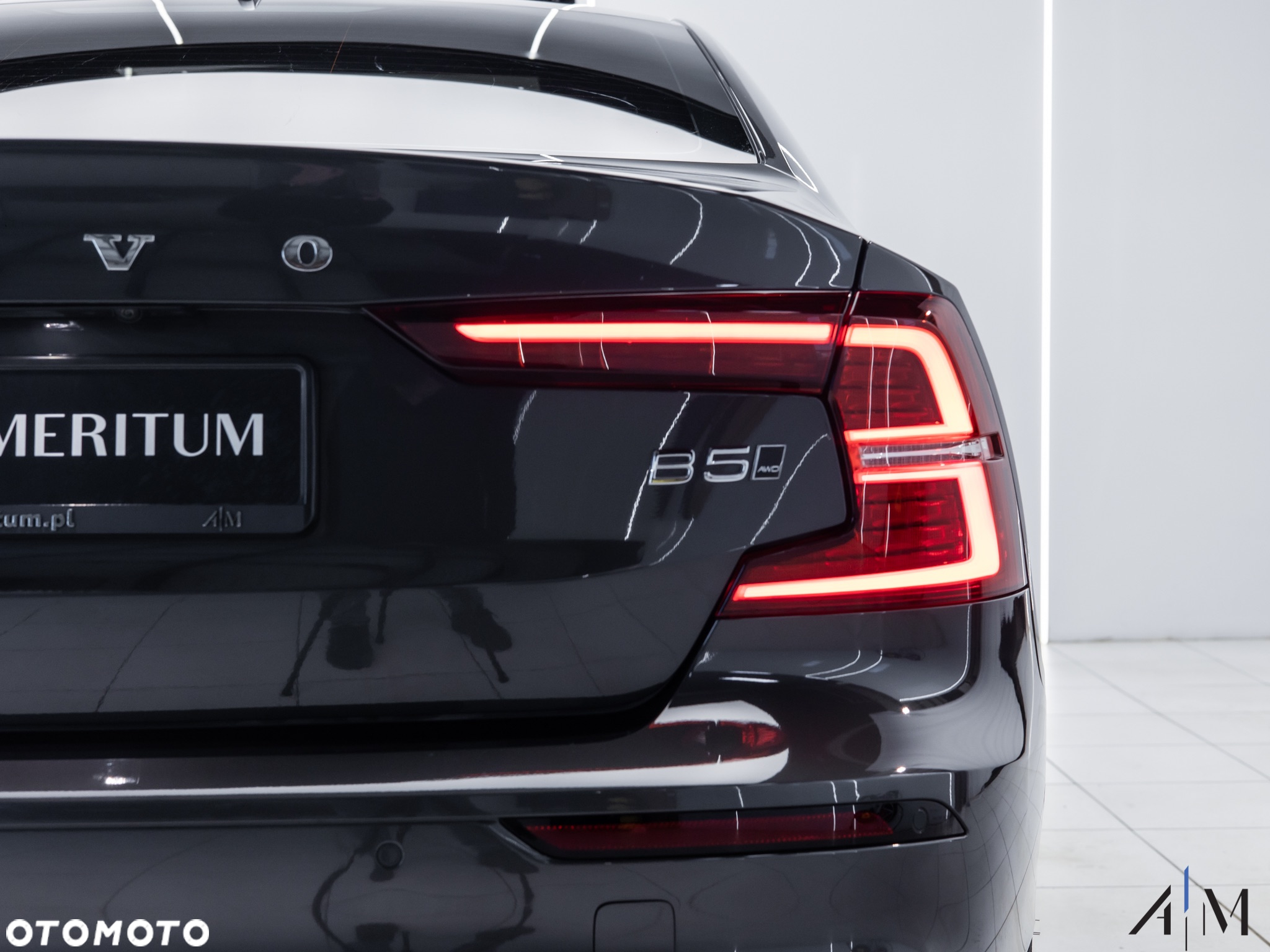 Volvo S60 B5 B AWD Ultimate Dark - 9