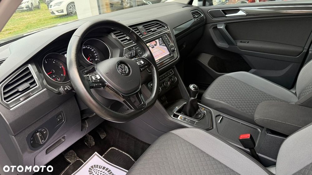 Volkswagen Tiguan - 18