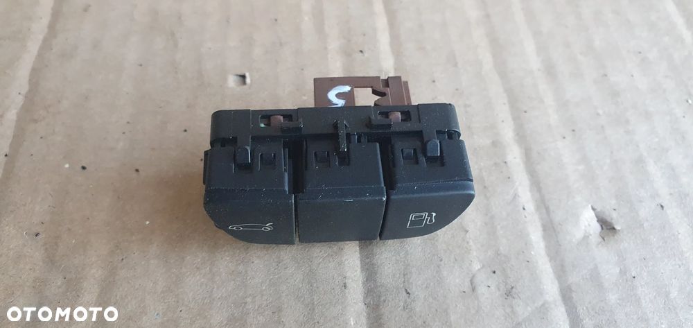 Przełącznik otwierania klapki paliwa klapy bagażnika Peugeot 508 I Lift 96770584 96770584ZD - 2