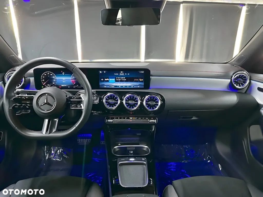 Mercedes-Benz CLA 250 4-Matic 7G-DCT - 8