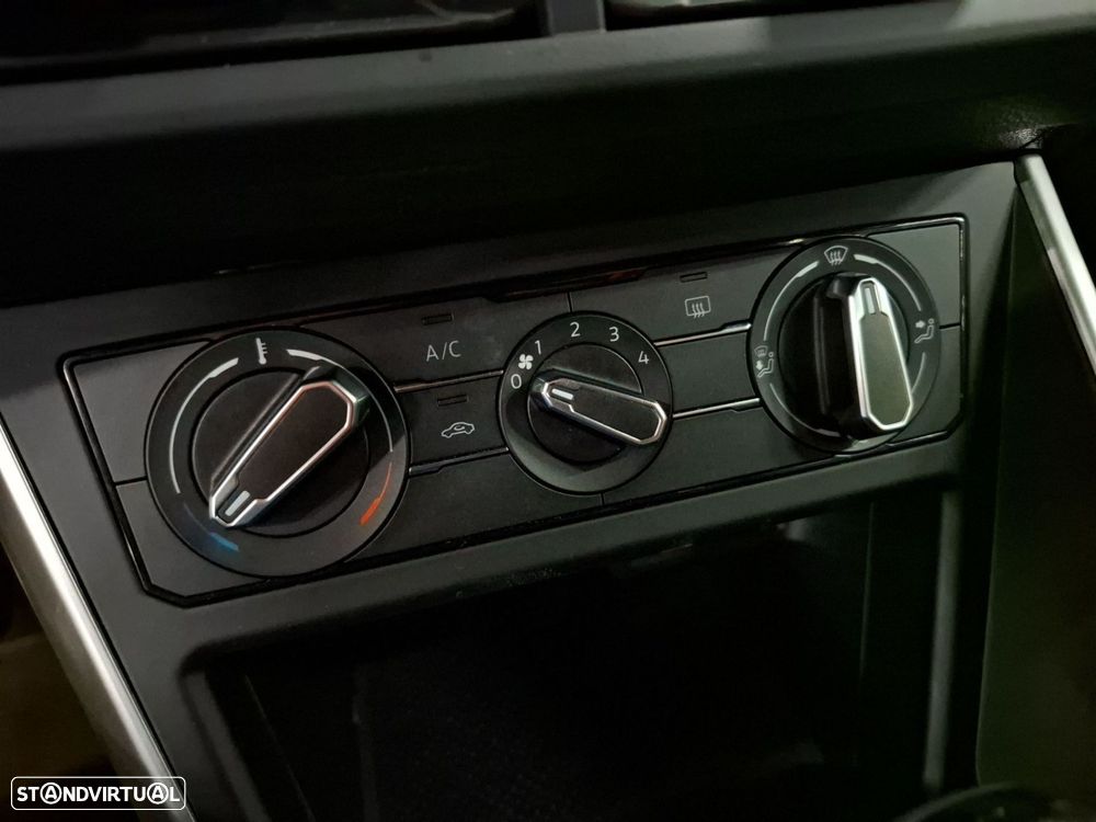 VW Polo 1.0 TSI Life DSG - 18