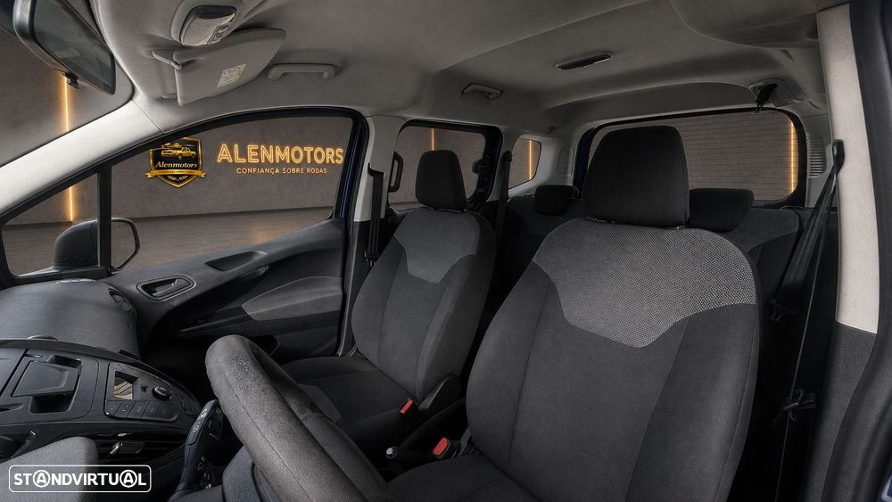 Ford Tourneo Courier 1.5 TDCi Titanium - 16