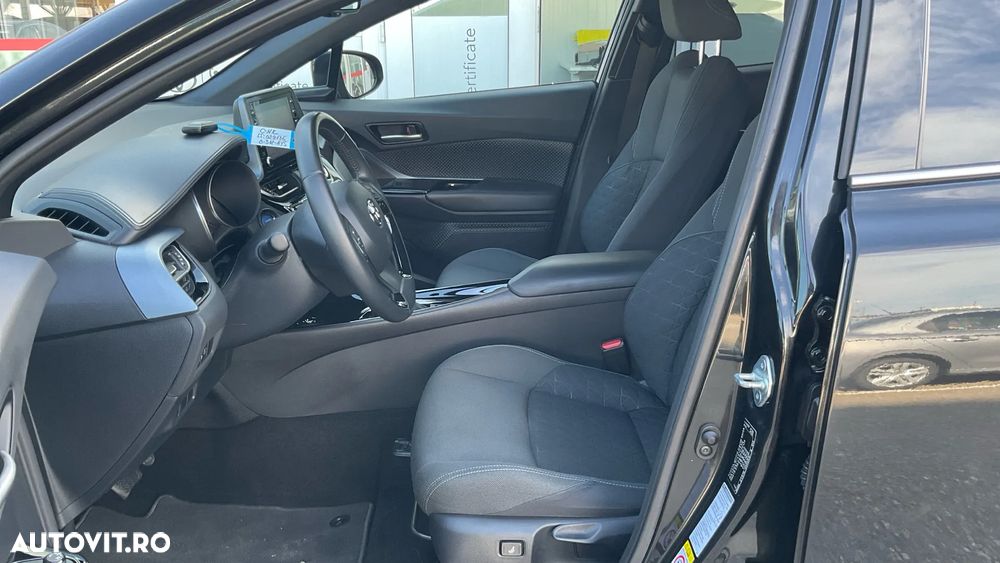 Toyota C-HR 1.8 HSD 4x2 CVT C-ult - 19