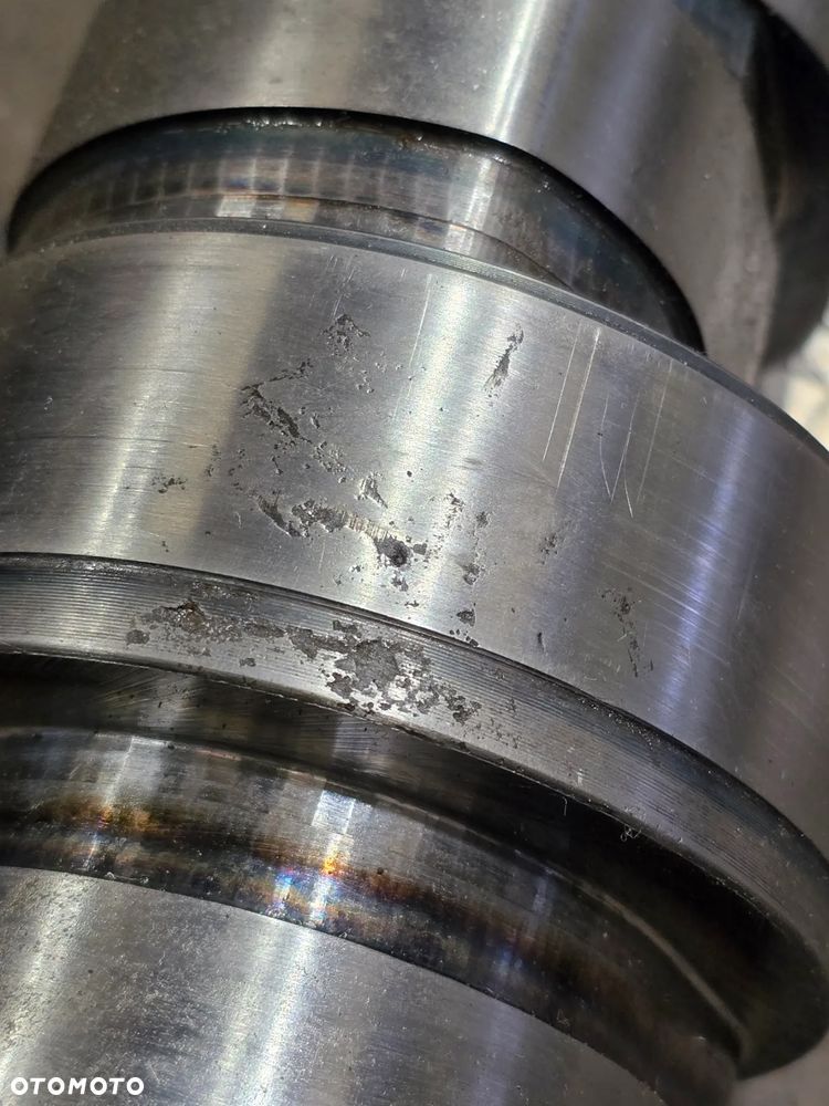 Wałek rozrządu DAF CF85 2007r. - 2