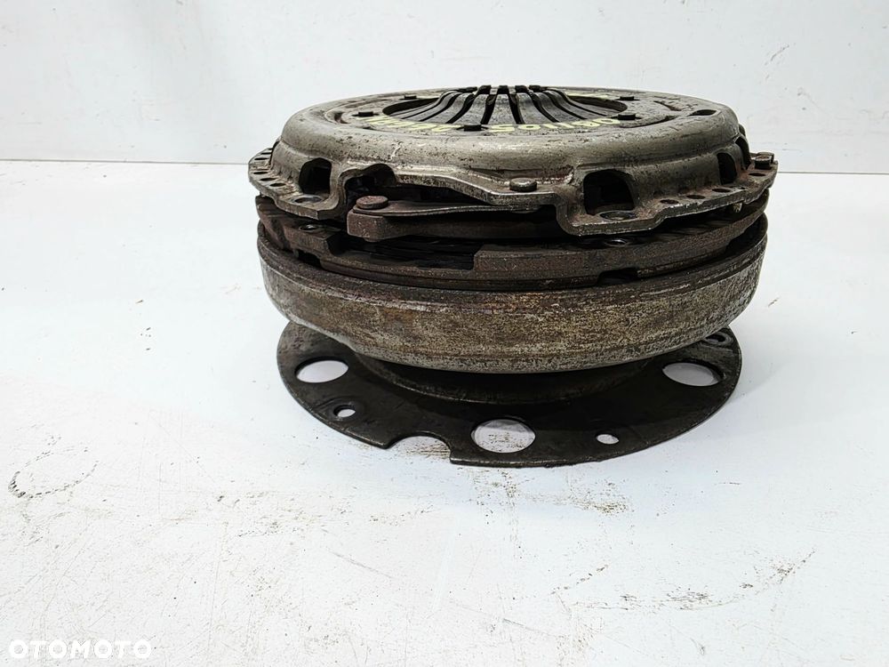 KOŁO DWUMASOWE SPRZĘGŁO AUDI A4 B8 A5 2.0 TDI TFSI 0B1105266AN 5/26 - 12
