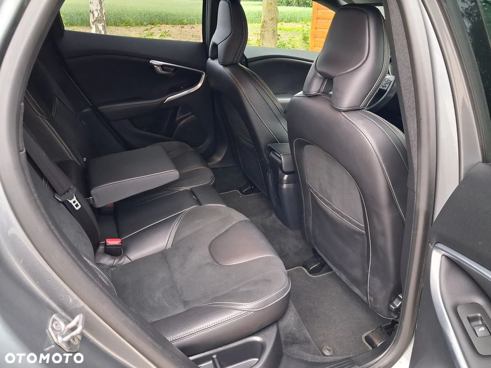 Volvo V40 D3 Drive-E Momentum - 20