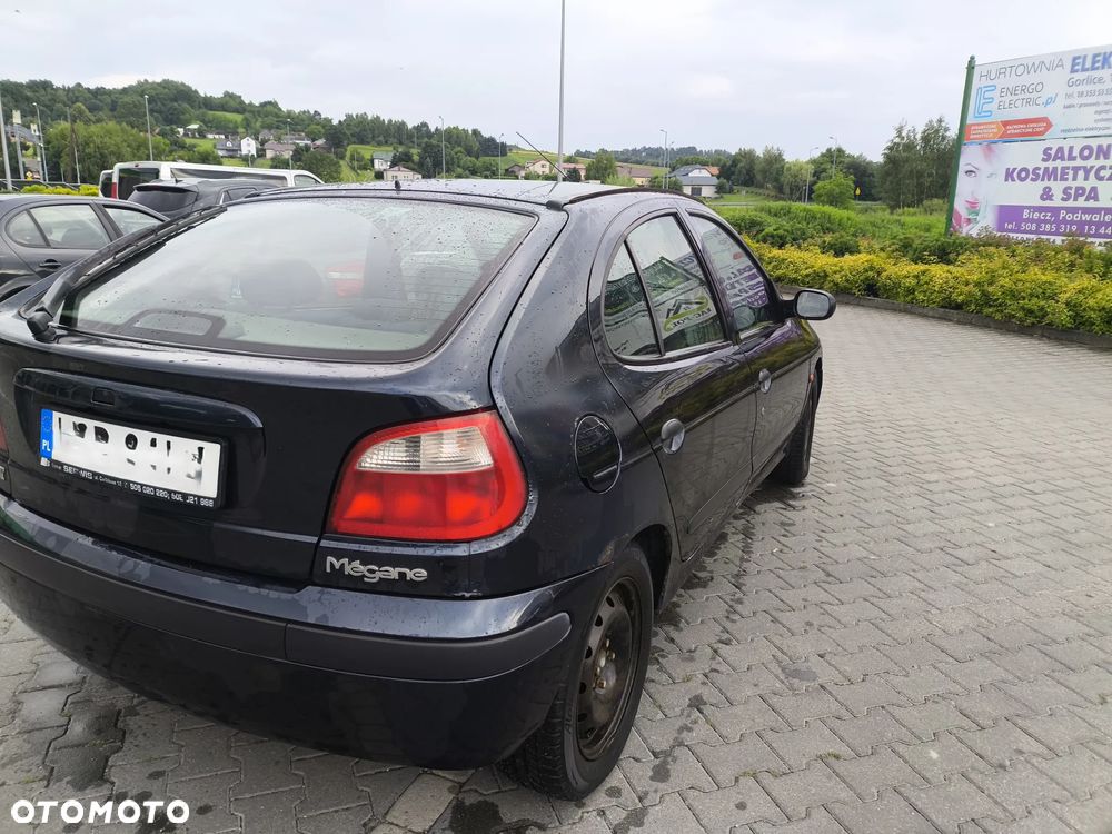 Renault Megane 1.6 - 4