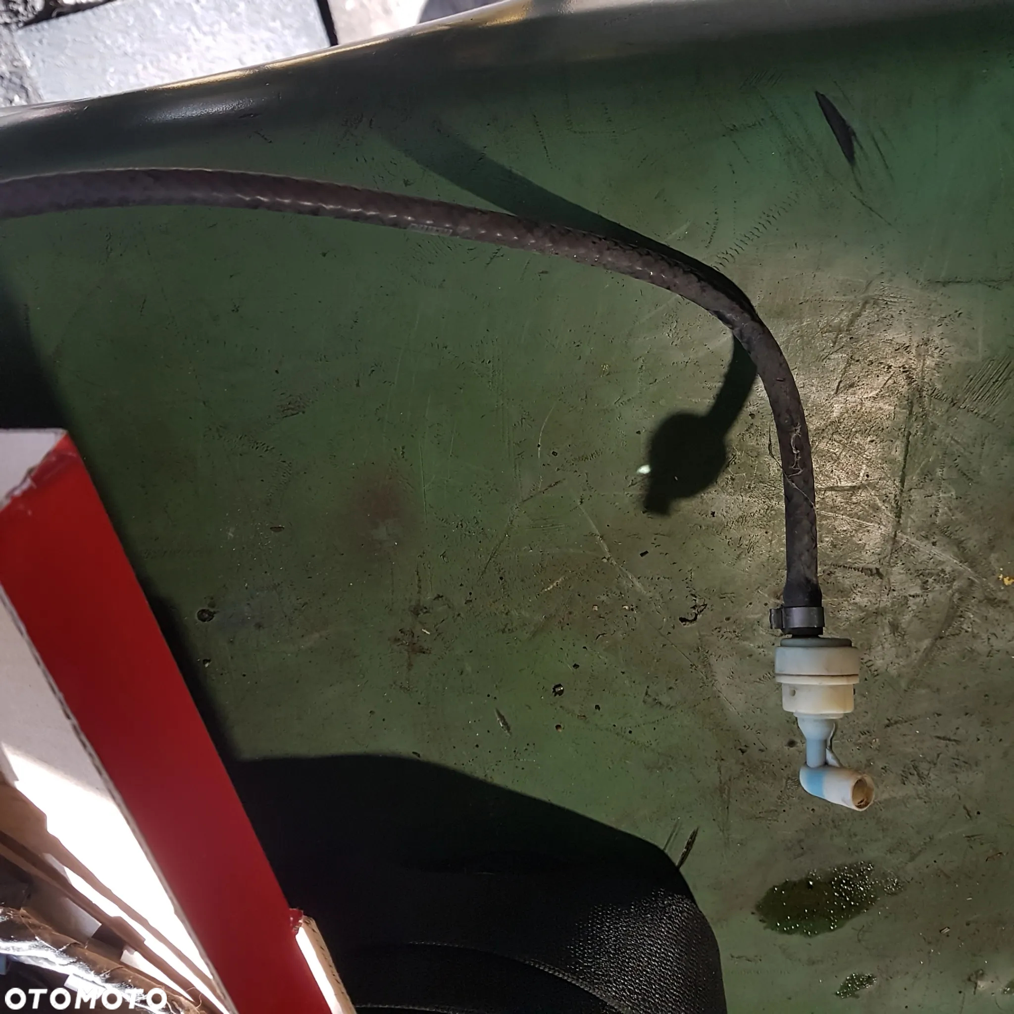 zawias rolka zamek logo uszczelka wyciszenie z maski spryskiwacz  bmw e34 bez rdzy - 20