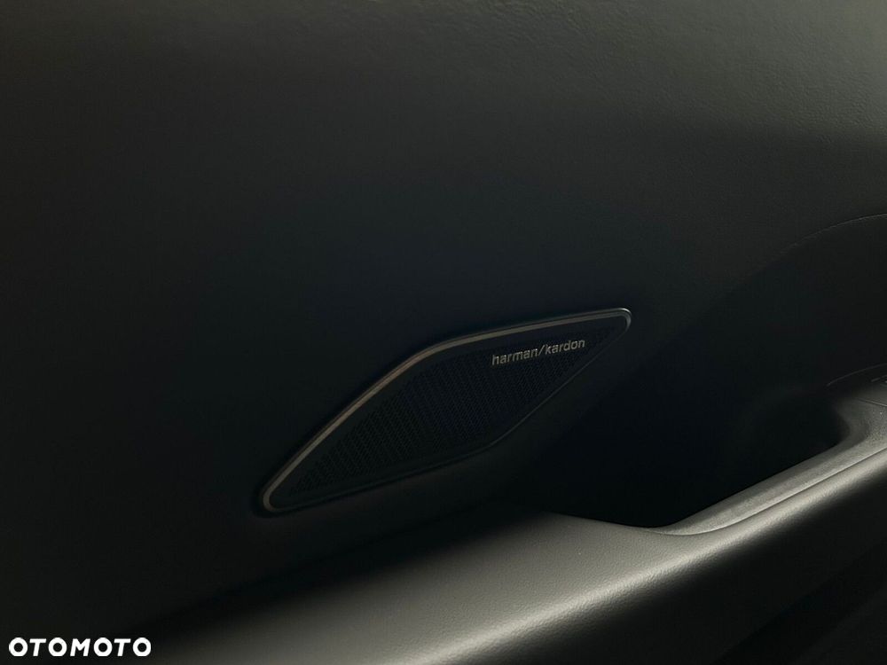 Volkswagen T-Roc - 23