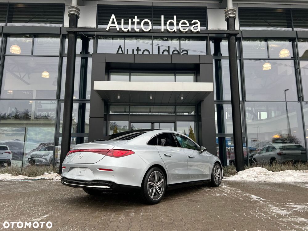 Mercedes-Benz CLA - 16