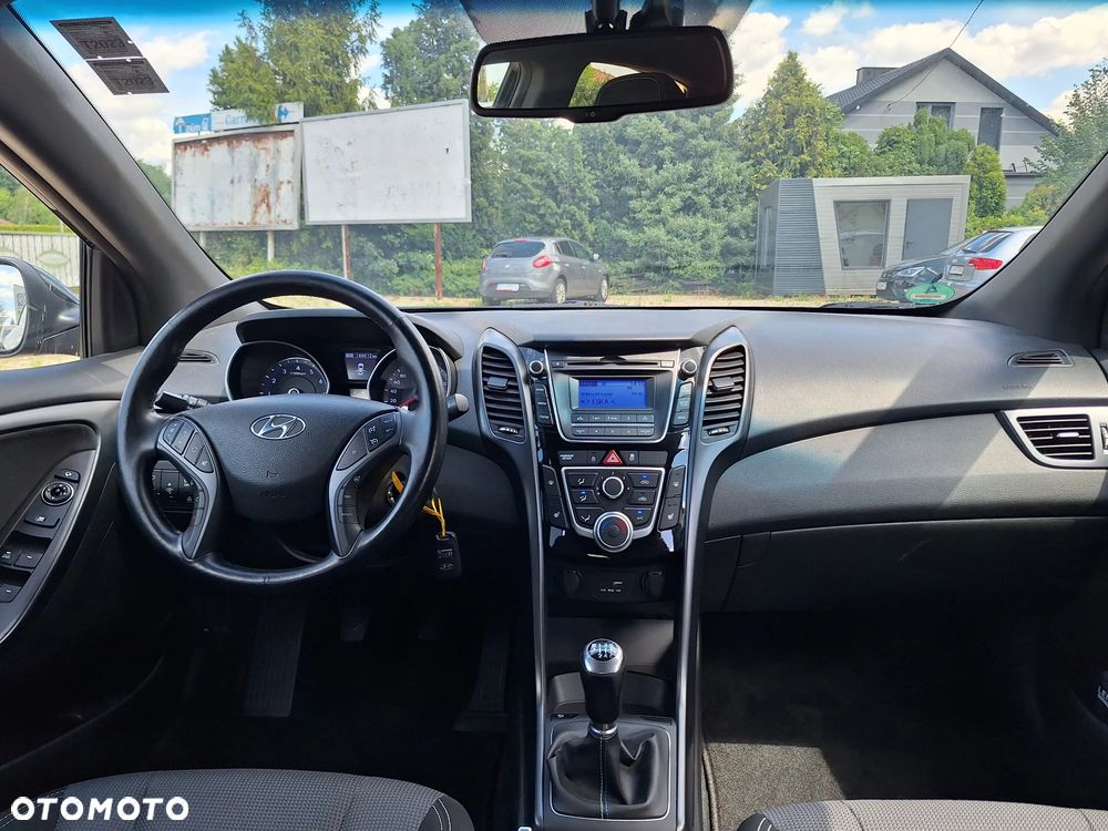 Hyundai i30 blue Kombi 1.6 GDi Passion - 26