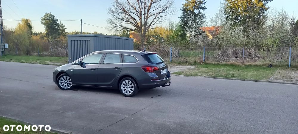 Opel Astra 1.7 CDTI DPF Cosmo - 23