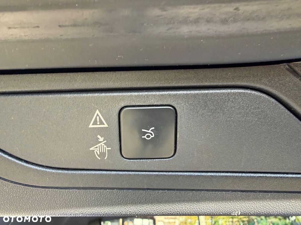 Citroën C4 Picasso PureTech 130 Stop&Start EAT6 SELECTION - 21